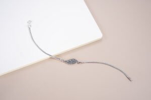 Silver Necklace Man