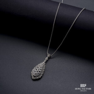 Silver Necklace Man