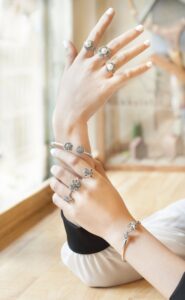 Jewelry Influencers to Follow 
